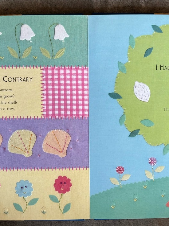 Nursery Rhymes Illustrated by Susie Lacome - Yellow & Blue Children's Book - Picture 4 of 5